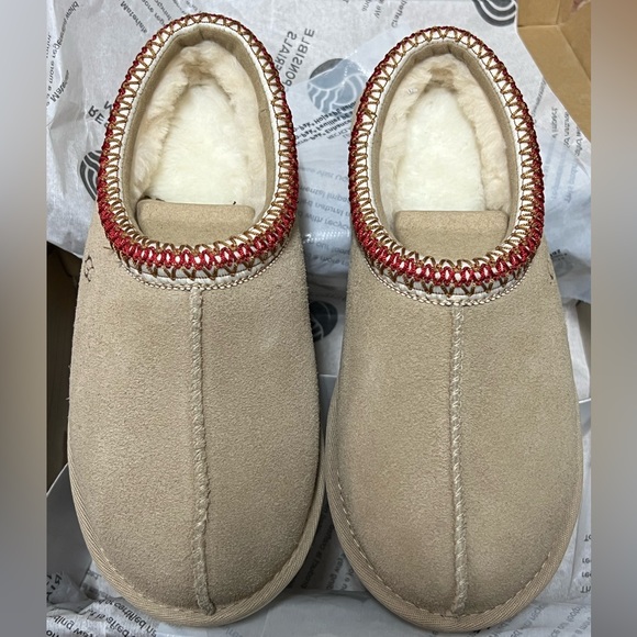 Ugg Women's Tasman Slipper Sand Cherry Size 8 NEW In Box - Picture 4 of 5